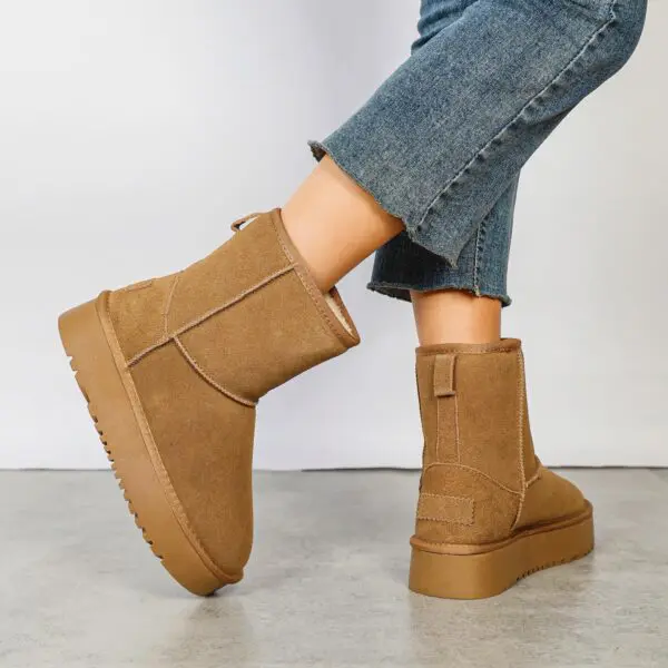 Ilgesnio UGG tipo modelio odiniai batai smėlinės spalvos