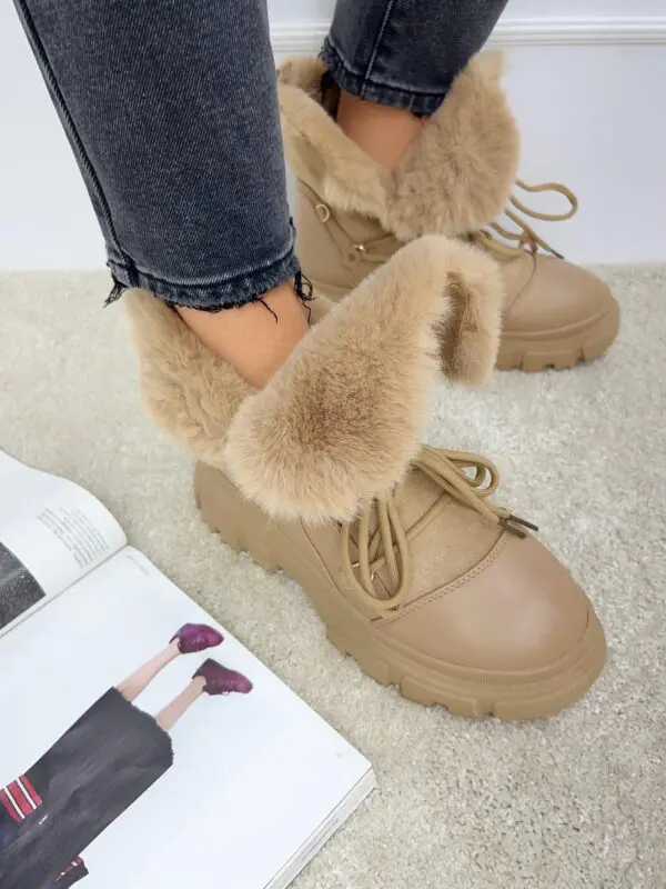 Netikros odos aulinukai su dirbtiniu kailiu