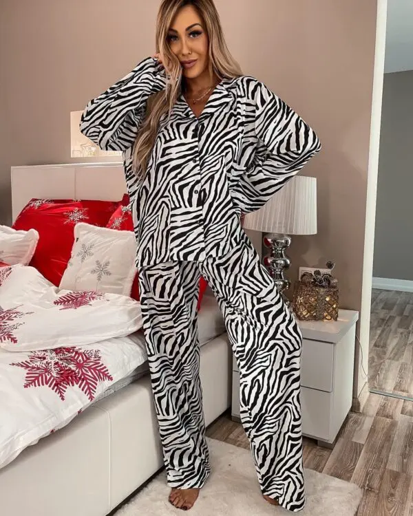 Stilinga ZEBRA BLACK pižama  - marškiniai ir kelnės