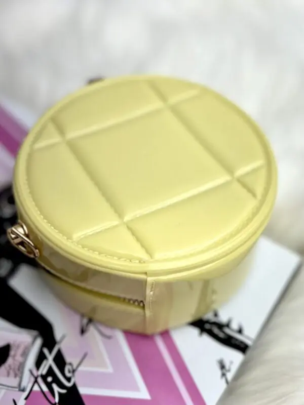 Mini rankinė apvali - yellow