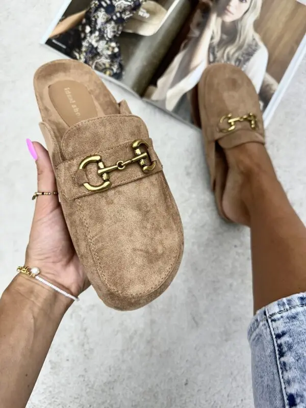 Patogios rudos spalvos šlepetės