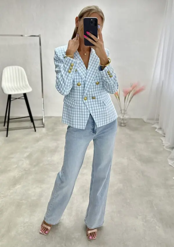 Klasikinis languotas švarkas