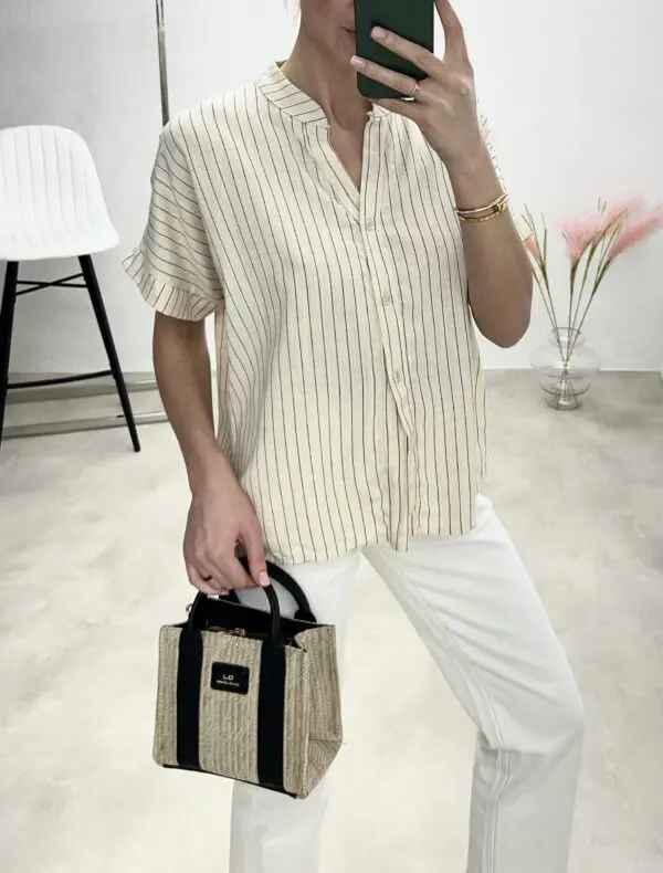 Marškiniai su sagutėmis