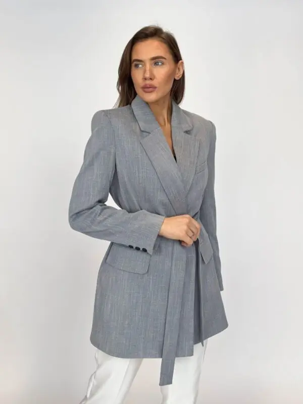 Ilgas švarkas su dirželiu