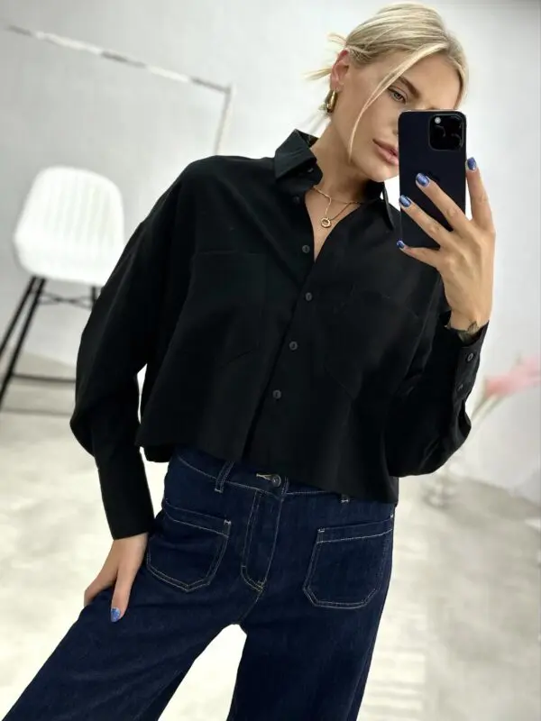 Trumpesnio kirpimo marškiniai