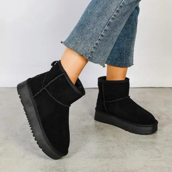 Vidutinio ilgio odiniai UGG tipo modelio batai juodos spalvos