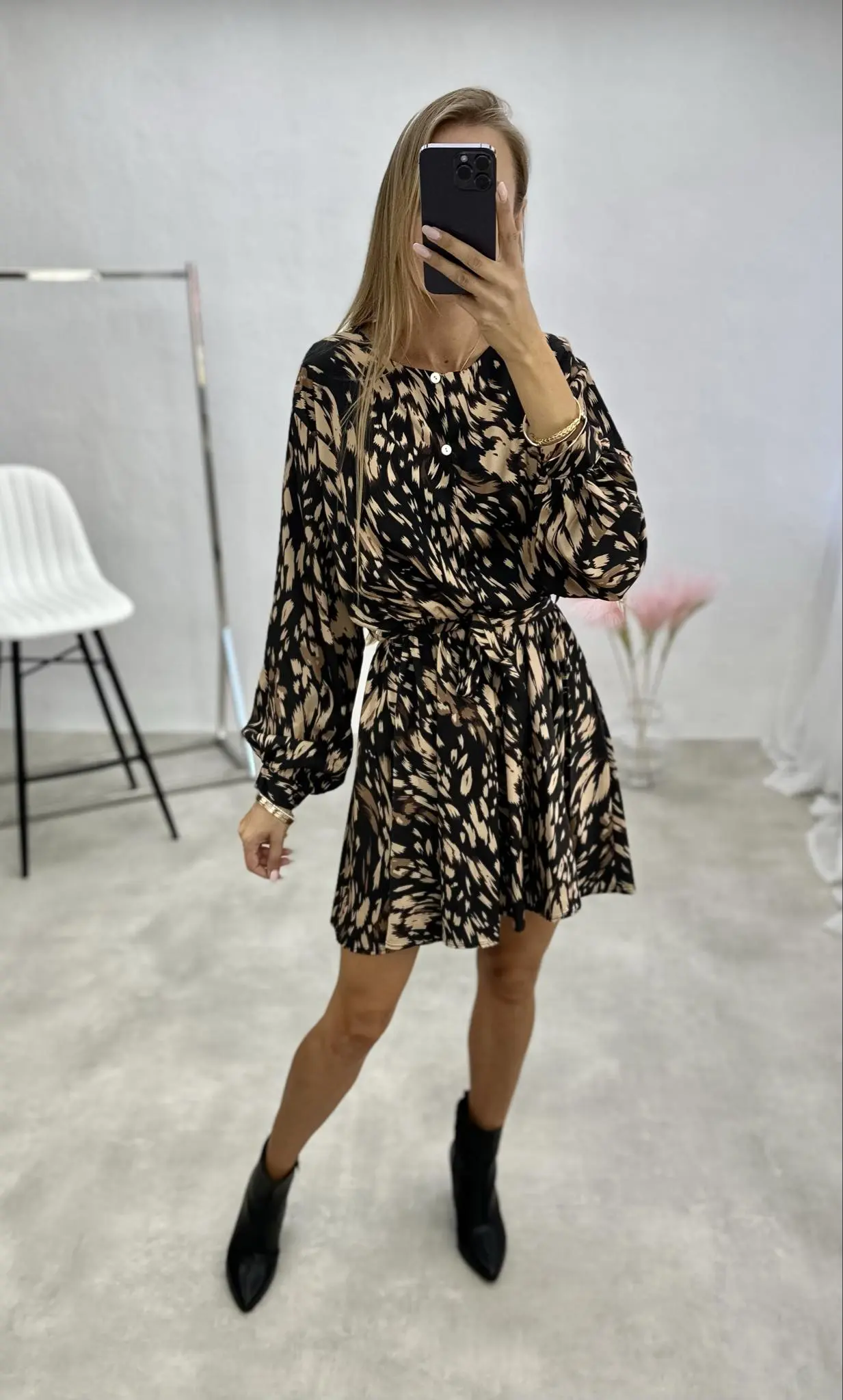 Suknelė Agnė juodos spalvos - Image 3