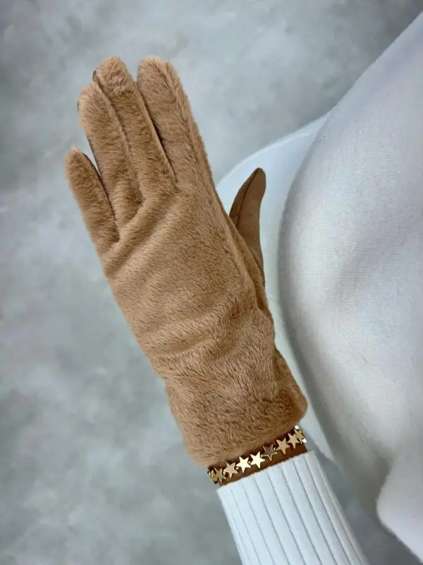 Minimalistinės UGC fashion pirštinės