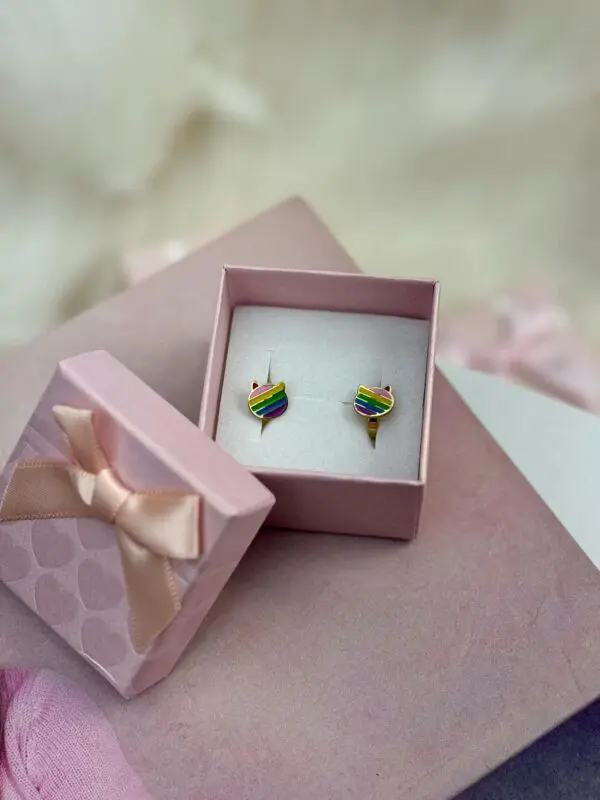 Auskariukai - Kačiukai