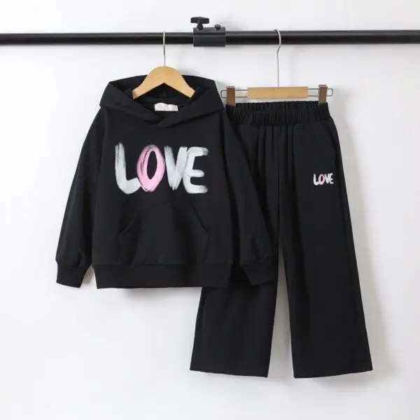 Laisvalaikio kostiumėlis