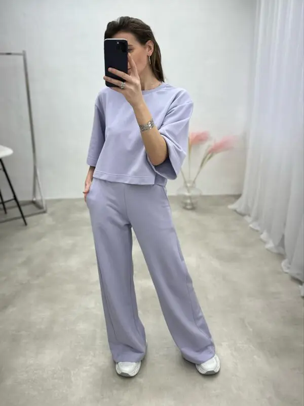 Laisvalaikio kostiumėlis