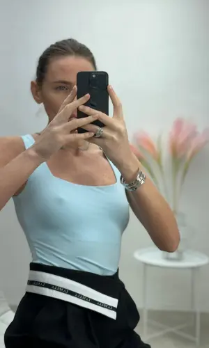 Marškinėliai su petnešėlėmis