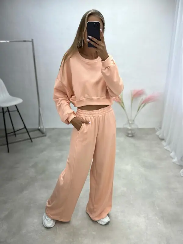 Dviejų dalių laisvalaikio kostiumas