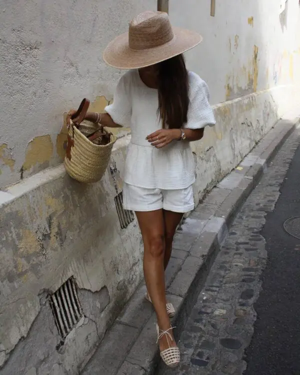 Laisvalaikio kostiumėlis