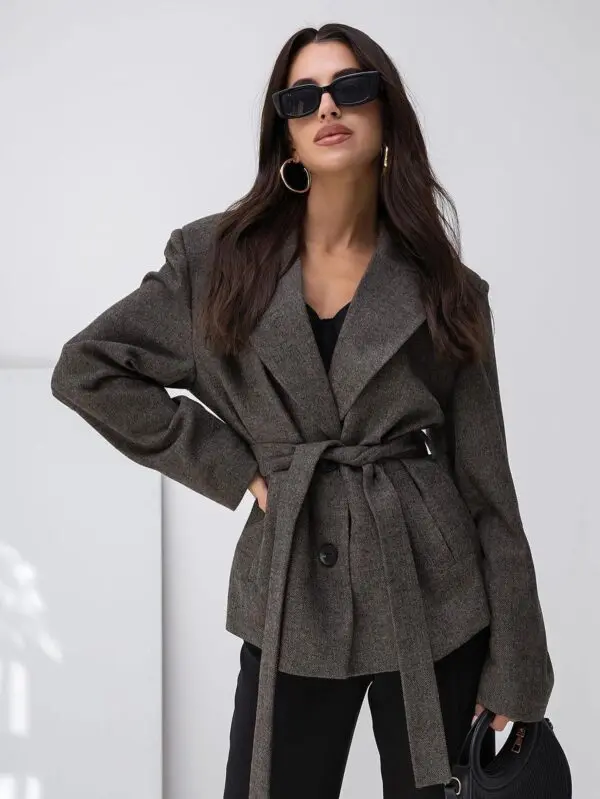 Klasikinis švarkas su vilna