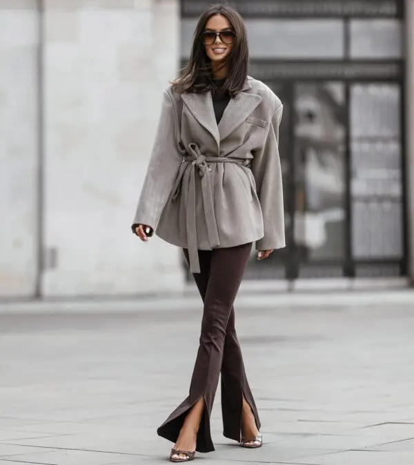 Elegantiškos kelnės su skeltukais