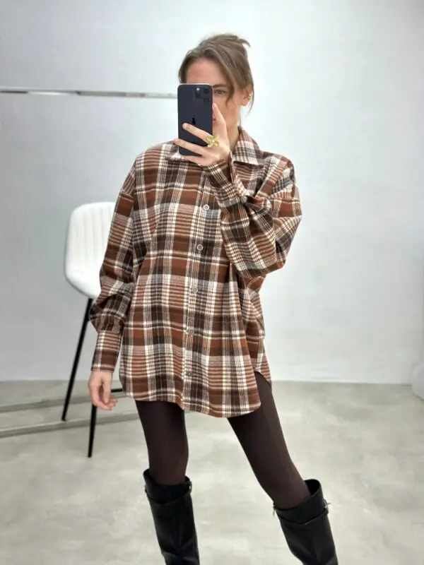 Languoti laisvo silueto marškiniai