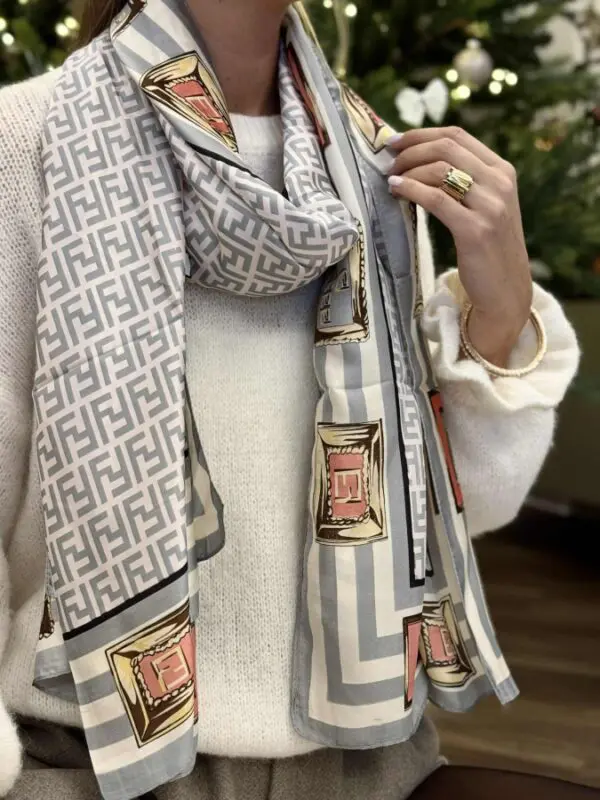 Stilinga skara su raštu