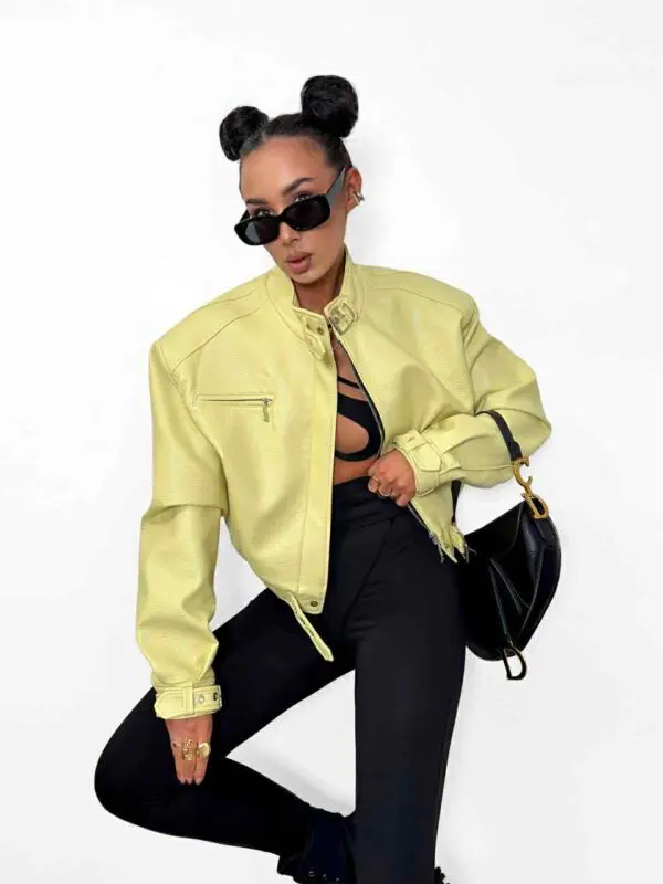 Bomberio stiliaus dirbtinės odos striukė