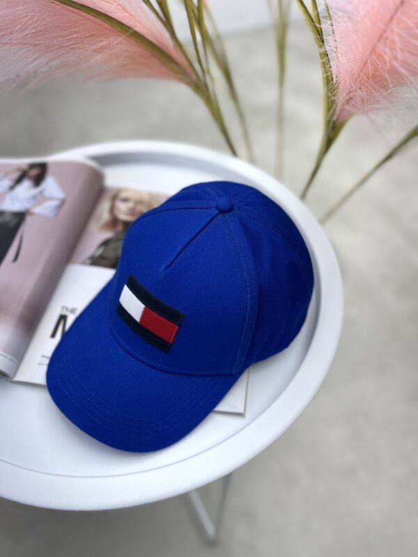 Originali Tommy Hilfiger kepurė su snapeliu