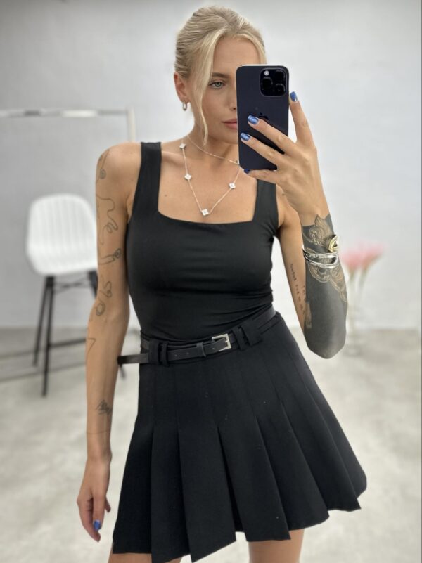 Marškinėliai su petnešėlėmis