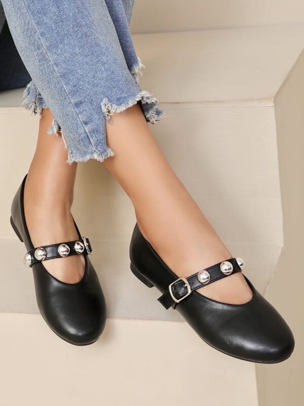 Balerinos dekoruotos dirželiu