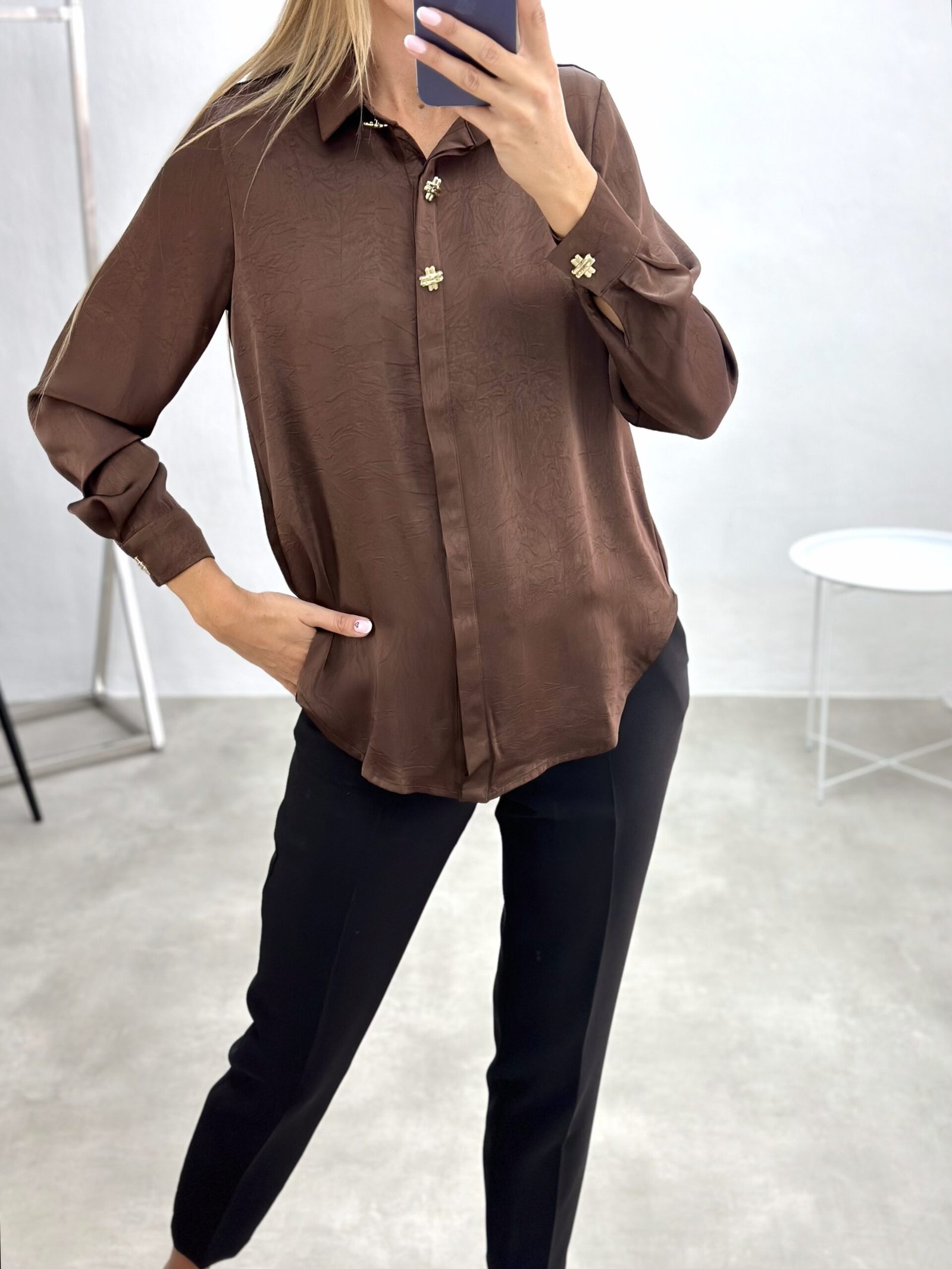 Blizgaus audinio marškiniai - Image 9