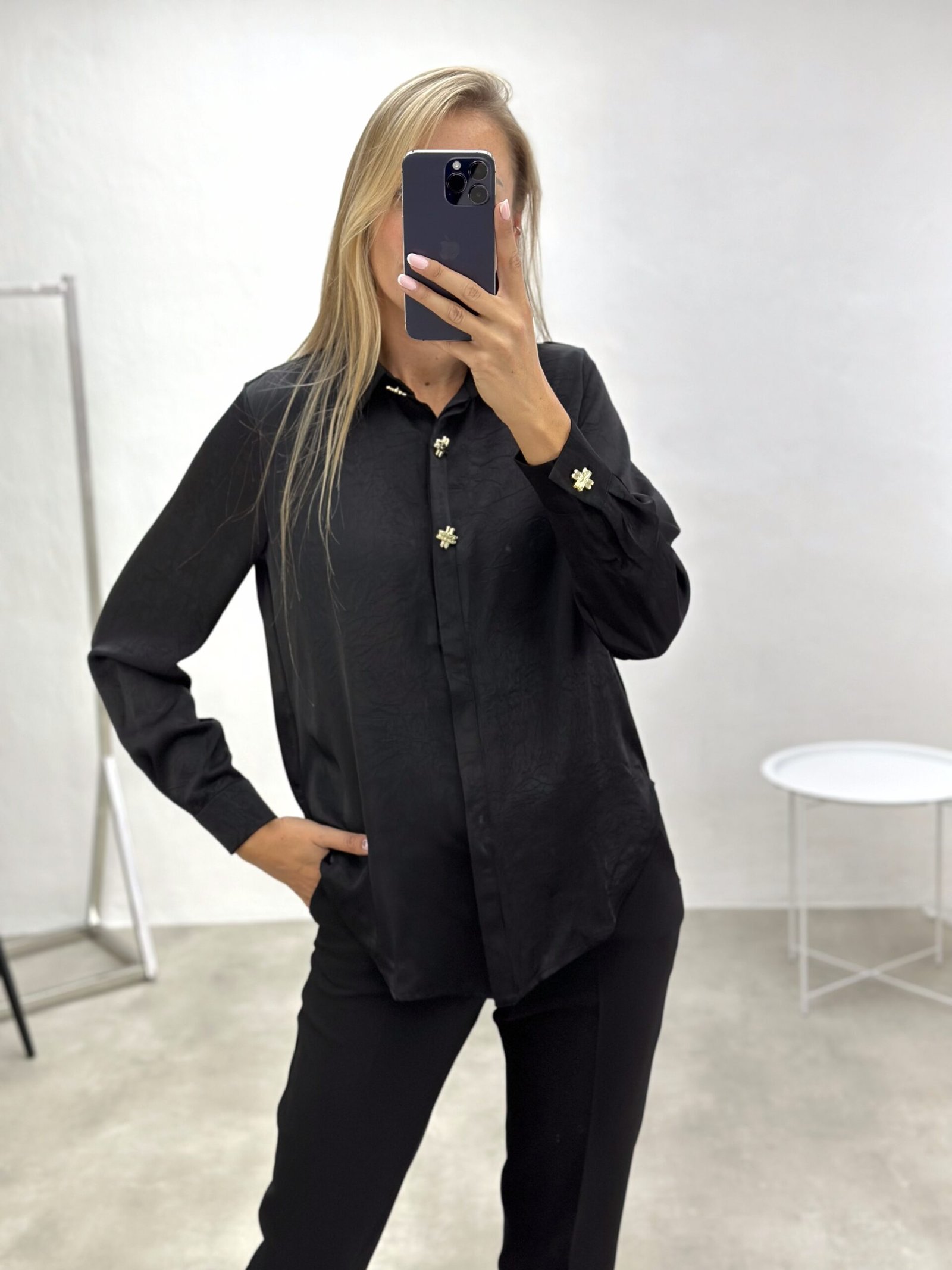 Blizgaus audinio marškiniai - Image 8