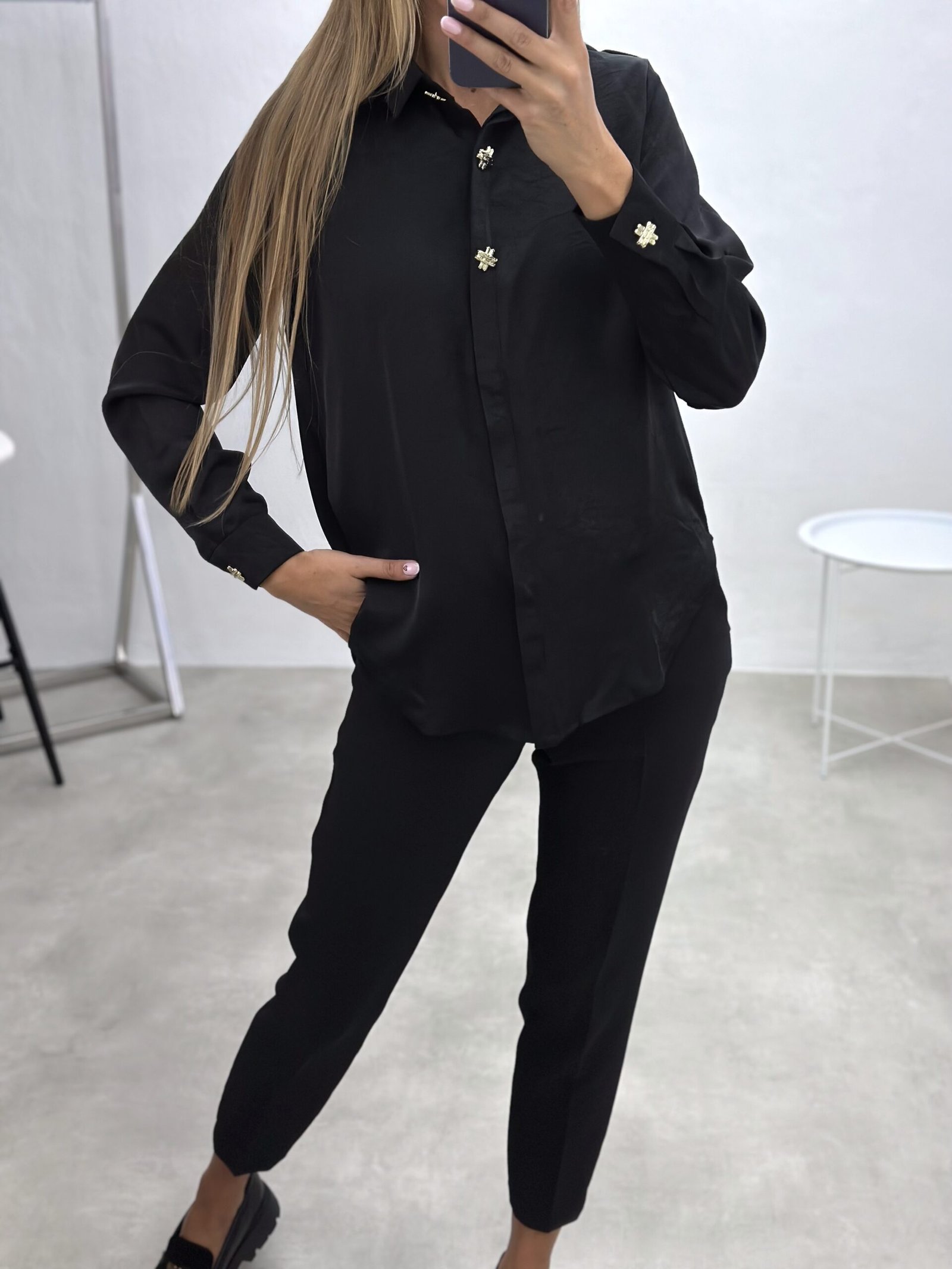 Blizgaus audinio marškiniai - Image 7